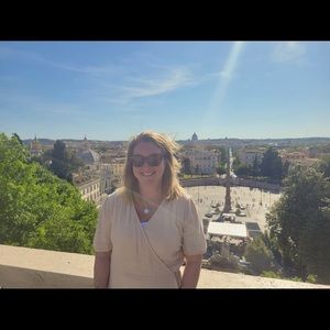 Meet your Posher, Sandra